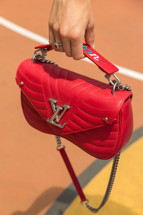 A Closer Look at the Louis Vuitton New Wave Bag Luis Vuitton Wallet, Louise Vuitton, Louis Vuitton New, Louis Vuitton Red, Bag Obsession, Hot Bags, Luxury Purses, Louis Vuitton Wallet, Purses Designer