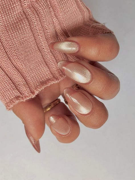 French Cateye Nail, Cateye French Tip Nail, Cateye French Tip, Cat Eye French Tip, Cateyes Nails, Cateye Nails, Spring 2025, Gold Tips, Cat Eye Nails