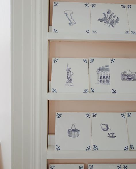 Our fun take on the blue and white classic ceramic Delft tiles.⁠ Each one is hand painted with Petra's creative designs ranging from flowers like like the Scottish wild thistles, everyday items like a picnic basket or tea pot cup and saucer, to great monuments like the Statue of Liberty. ⁠.⁠ .⁠ .⁠ .⁠ .⁠ .⁠ .⁠ .⁠ .⁠ .⁠ .⁠ .⁠ .⁠ .⁠ #tiles #delfttiles #delft #tileinspiration #kitchendesign #laundrydecor #petrapalumbo Diy Delft Tile, Delft Tiles Kitchen, Blue And White Tiles, Blue Kitchen Tiles, Blue Interiors, Wallpaper And Tiles, Kitchen Conversion, Delft Tiles, Cutlery Tray