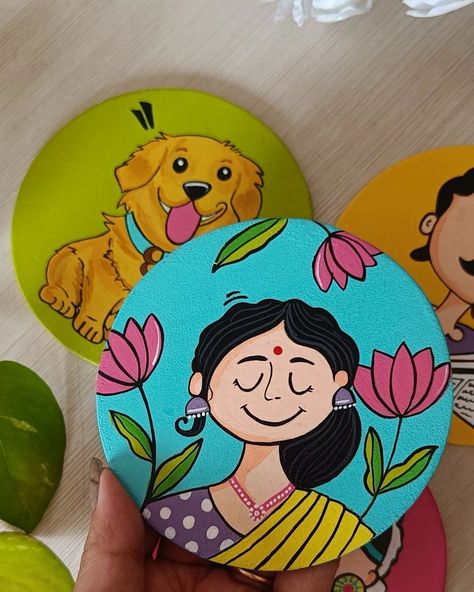 Quirky colorful coasters ! #handpainted #coasters #teacoasters #colorful #quirk #handmadecoasters #handmadeart #homedecor #homedecorindia #handmadewithlove #tohfafactory Coaster Art Diy, Quirky Paintings, Handpainted Coasters, Colorful Coasters, Ceramics Plates, Plate Painting, Andrew Loomis, Diy Crafts Love, Handmade Ceramics Plates