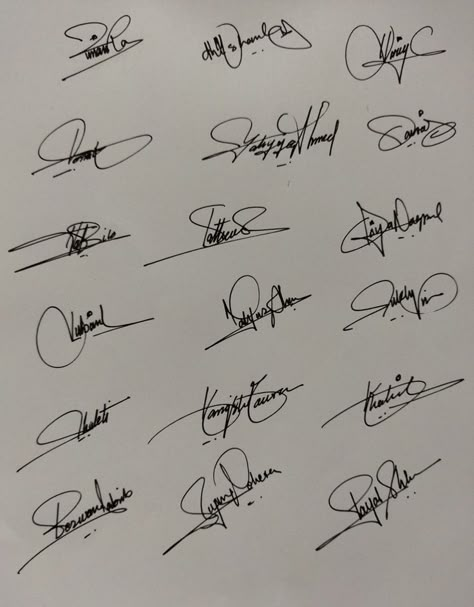 Signature Idea's Aesthetic Signatures Ideas, Signature Ideas Y Letter, Aesthetic Signature Ideas For A, Cool Signatures Ideas Letter V, Emma Signature Ideas, Cute Signatures Ideas, Signature Aesthetic Ideas, Pretty Signature Ideas, Pretty Signatures Handwriting