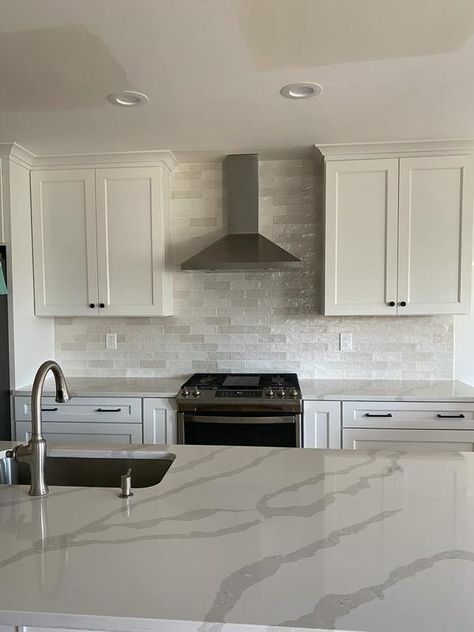 Home Depot Kitchen Backsplash, Tile Splashback Kitchen Backsplash Ideas, Ivy Hill Kingston White, Light Gray Backsplash, Grey Kitchen Backsplash Ideas, Beveled Subway Tile Kitchen, Tiled Splashback Kitchen, Light Grey Backsplash, Home Depot Kitchen Remodel