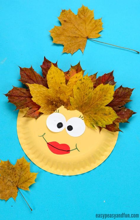 Paper Plate Craft, Paper Plate Crafts For Kids, Fall Arts And Crafts, Leaf Crafts, Paper Plate Crafts, Kindergarten Crafts, Daycare Crafts, Plate Crafts, Fall Crafts For Kids