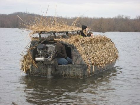 #boats #boats #duck #hunting #boat Duck Hunting Blinds, Mud Boats, Duck Blind Plans, Boat Blinds, Duck Hunting Boat, Duck Boat Blind, Blind Ideas, Free Boat Plans, Duck Blind