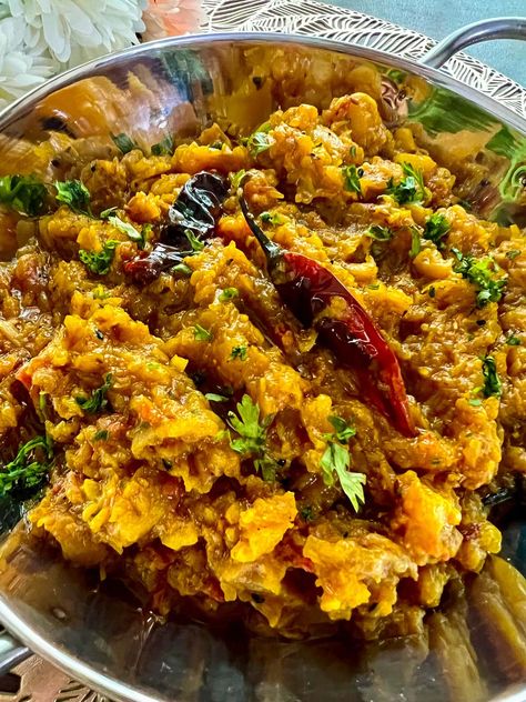 Kaddu Sabzi, Indian Pumpkin Recipes, Indian Fast Food, Layered Dip Recipes, Vegan Pumpkin Soup, Pumpkin Spices, Bhaji Recipe, Tastemade Recipes, Veg Dishes