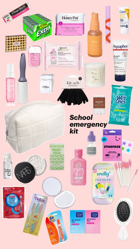 This is super ‘preppy’ Preppy Emergency Kit, Back To School Shopping List, High School Essentials, Middle School Essentials, School Emergency Kit, School Backpack Essentials, Middle School Survival, Preppy School Supplies, School Survival Kits