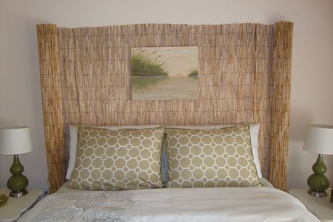 Reed Fence, Fence Headboard, Bamboo Headboard, Farmhouse Bedroom Set, Creative Headboard, Bamboo Bathroom, Headboard Wall, Diy Headboards, Beautiful Bedding