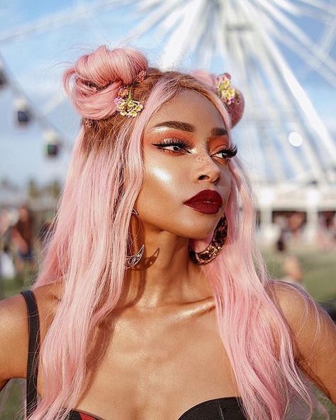 41.8k Likes, 136 Comments - MISSGUIDED (@missguided) on Instagram: “MAKEUP GOALS 💘💘💘” Baby Pink Color, Weekend Outfits, Human Wigs, Peinados Fáciles Para Cabello Corto, Festival Hair, Hair Reference, Festival Looks, Grunge Hair, Aesthetic Hair