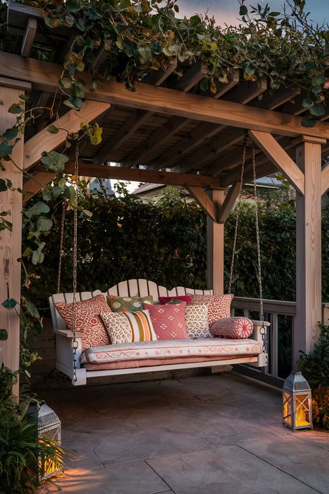 35 Outdoor Patio Ideas for a Relaxing Backyard Retreat Cozy Back Patio, Cosy Backyard, Cozy Backyard Seating, Backyard Swing Ideas, Hammock Ideas Backyard, Cozy Backyard Ideas, Cozy Patio Ideas, Cottage Patio, Backyard Hammock