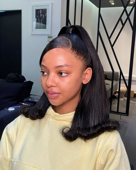 #follow #hairgoals #hair #hairstyles #ponytail #beautyblog #blog #blogging #blogger Sweet 16 Hairstyles, Barbie Ponytail, 90’s Hairstyles, Pony Hairstyles, Sleek Ponytail Hairstyles, Black Ponytail Hairstyles, Birthday Hairstyles, Girls Natural Hairstyles, Braided Cornrow Hairstyles