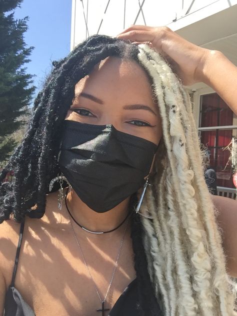 White Faux Locs Black Women, Two Color Faux Locs, Black And White Locs Black Women, Faux Locs Half And Half Color, Faux Locs White Women, Split Dye Faux Locs, Split Dyed Dreads, White And Black Locs, White And Black Braids Hairstyles