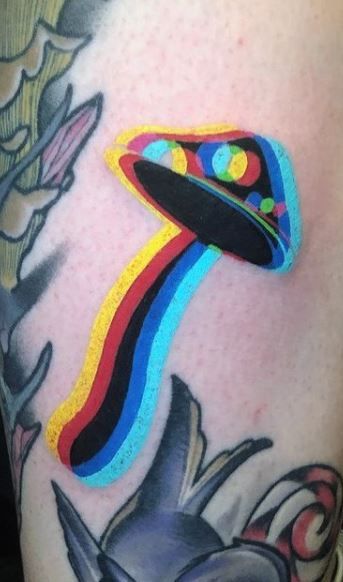 Groovy Mushroom Tattoo, Phycadelic Mushroom Tattoo, Physchedelic Tattoos, Physcadelic Tattoo Ideas, Trippy Color Tattoo, Phsycadellic Tattoo, Cool Trippy Tattoos, Psydelic Tattoos, Happy Mushroom Tattoo