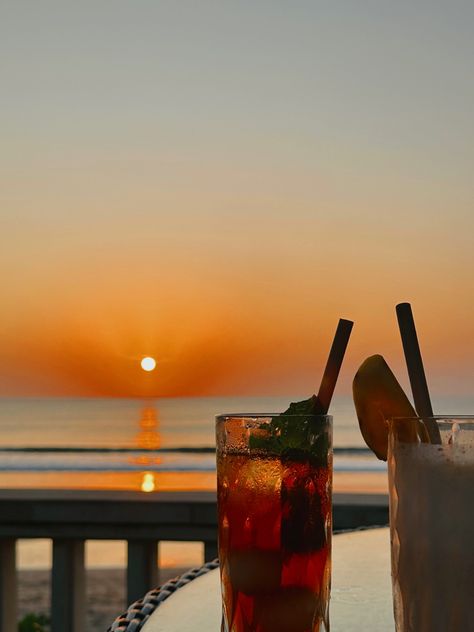 #traveling #bali #indonesia #hotel #summer #summervibes #holiday #drink #icetea #smoothie #beach #sunset #summer #ocean #waves #wallpaper Ocean Waves Wallpaper, Holiday Drink, Summer Ocean, Waves Wallpaper, Sunset Summer, Iced Tea, Beach Sunset, Ocean Waves, Summer Vibes