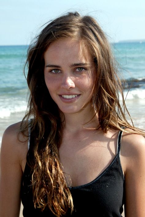 November 16, 2007 | 'Save the Whales Again' Protest, Bondi Beach - isabellucasfancom charitywork 038 - Isabel Lucas Photos // Isabellucasfan.com Isabel Lucas, Different Photos, Save The Whales, Bondi Beach, Photo Library, Whales, I Hope You, Interview, I Hope