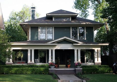 Foursquare home with wrap-around porch Farmhouse Exterior Colors, Four Square Homes, Craftsman Exterior, Craftsman Style House, Casas Coloniales, Craftsman Style Homes, Casa Exterior, Craftsman Bungalows, Craftsmen Homes