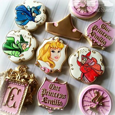 You Can Call Me Sweetie Princess Aurora Birthday Party Ideas, Sleeping Beauty Cupcakes, Sleeping Beauty Quince Theme, Sleeping Beauty Quinceanera, Sleeping Beauty Cookies, Sleeping Beauty Party Decorations, Sleeping Beauty Quinceanera Theme, Beauty Cookies, Princess Aurora Party