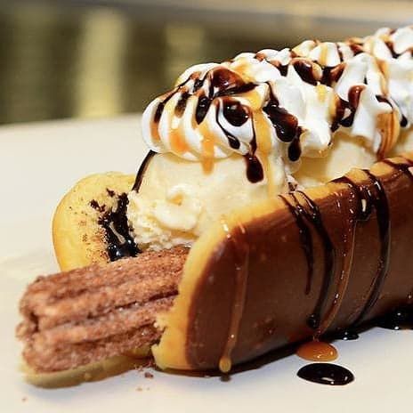 Pin for Later: Forget About Hot Dogs; Let's Talk About the Churro Dog Oreo Churros, Ballpark Food, Cronut, Fried Dough, Food Combining, Arizona Diamondbacks, Frozen Yogurt, Food Items, Deep Fried