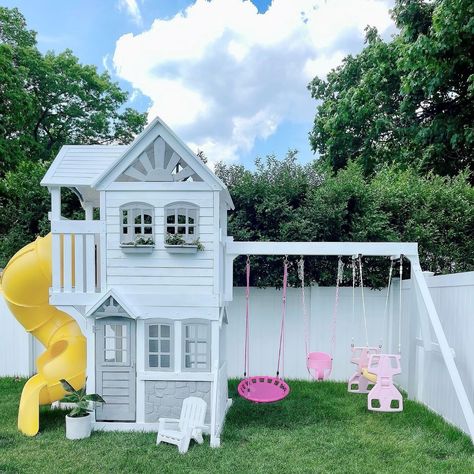 Playset Makeover, Backyard Play Spaces, Kids Cubby Houses, Kids Playhouse Outdoors, Swing Set Diy, Kids Backyard Playground, Small Backyard Design Ideas, Backyard Design Ideas Budget, Backyard Kids Play Area