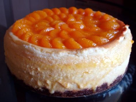 The first recipe I want to post is a cheesecake recipe I make. I had gotten a lot of rave about it last year at a Thanksgiving party with so... Mandarin Orange Cheesecake, Cheesecake Board, Tangerine Recipes, Bowl Desserts, Kitchen Princess, Superbowl Desserts, Orange Cheesecake, Michelin Star Food, Christmas Meals