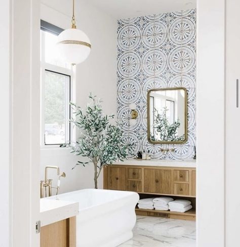 Grey And White Bathroom, Best Bathroom Lighting, Vanity Inspiration, Gray And White Bathroom, Style Me Pretty Living, Stand Alone Tub, Bathroom Accent Wall, Vintage Tub, Bathroom Accents