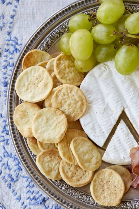 4-Ingredient Water Crackers Recipe - Gemma’s Bigger Bolder Baking Water Crackers Recipe, Homemade Crackers Recipe, Cracker Recipe, Water Crackers, Crackers Recipe, Jelly Cookies, Bigger Bolder Baking, Pasta Roller, Homemade Crackers