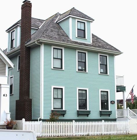 House of Turquoise: Turquoise Tour of Seabrook, Washington Exterior House Paint Color Schemes, Turquoise House, Seabrook Washington, Beach Window, Paint Colors For House, Colors For House, Washington Houses, Victorian Exterior, Beach House Exterior