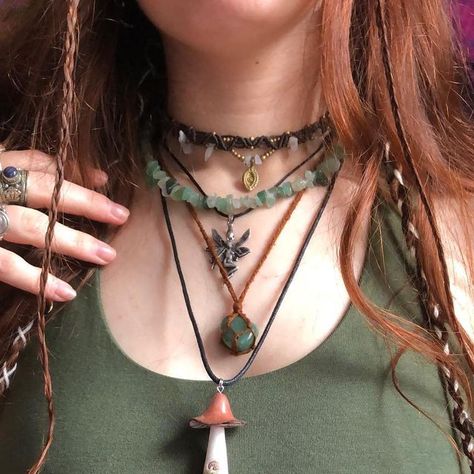 🪷 Nymphea 🪷 on Instagram: "🌞🌿🌈🔮🦋🍄🐛🌼☮️🐞🌻🐚🌙  . . .  #hippie #hippiestyle #hippiejewelry #hippiehair #boho #fairycore #fairygirl #crystaljewelry #mushroomfairy #altstyle #crystalhealing #hairjewellery #hippiefashion #redheadgirl #explorepage" Goblincore Jewelry, Alternative Hippie, Collar Hippie, Lesbian Fashion, Hippie Hair, Indie Jewelry, Fairy Clothes, Chunky Jewelry, March 5