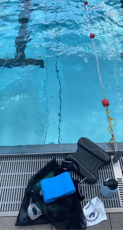 Pool Workout Aesthetic, Swim Astethic, Swimming Asethic, Water Sports Aesthetic, Swimming Sport Aesthetic, Swimming Pool Workout, Competitive Swimming Aesthetic, Swimming Aesthetic Sport, Swimming Athlete