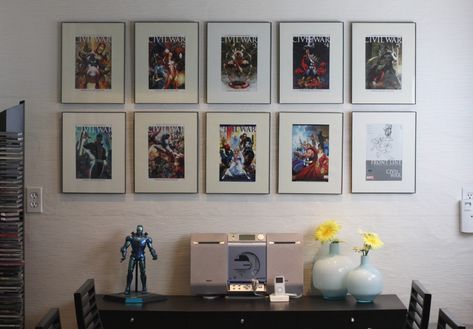 GEEK DIY BAM!: MARVEL COMIC BOOK FRAMES DISPLAY WALL DIY INSPIRATION Comic Book Frame Ideas, Comic Book Room Ideas, Book Display Wall, Book Wall Display, Comic Book Wall Display, Man Cave Office Ideas, Comic Book Rooms, Comic Book Wall, Comic Display