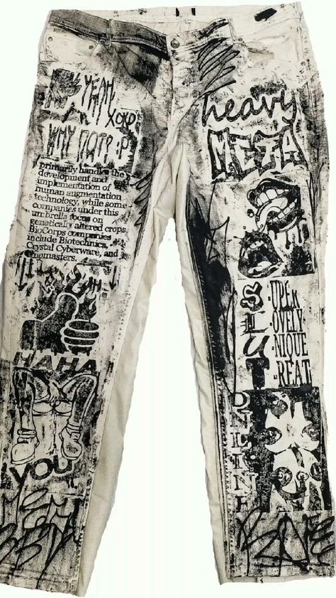 Diy Painted Jeans, Custom Jeans Diy, Punk Jeans, Painted Clothes Diy, Custom Jeans, Diy Fashion Clothing, Painted Jeans, Clothes Diy, Punk Outfits