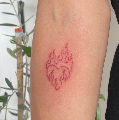 Tattoos Heart, Small Tattoo, Tattoo Ideas, Tattoos, Red