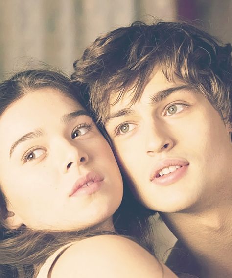 eyes Douglas Booth Romeo, Romeo And Juliet 2013, Romeo And Juliette, Douglas Booth, Romantic Academia, Rowan Blanchard, Jonathan Scott, Enrique Iglesias, Hrithik Roshan