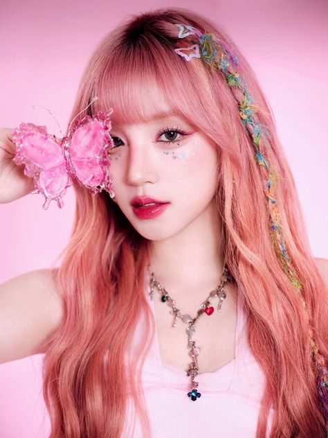 hourly yuqi (@hourlyyuqi) on X G I Dle Wallpaper, Yuqi Gidle, G-idle Yuqi, Korean Hairstyle, Korean Makeup, G I Dle, Kpop Girl Groups, Cute Photos, Pink Aesthetic