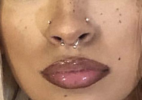 Nose Piercing Hoop, Nostril Piercing, Body Jewelry Piercing, Septum Piercing, Makeup Eyeliner, Light Skin, Nose Piercing, Nostril Hoop Ring, Body Jewelry