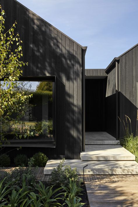 Contemporary Barn, House Cladding, Shed Home, Modern Barn House, Timber Cladding, Shed Homes, Timber House, Barn Style House, Black House Exterior