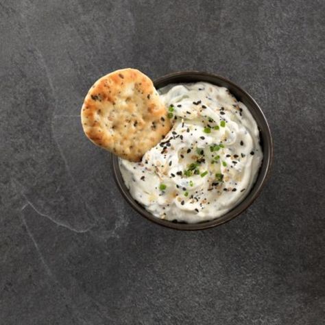 Everything Bagel Dip With Everything Naan Dippers® Naan Dip, Dip For Naan Dippers, Dips With Naan Bread, Naan Bread Dips, Dip For Naan Bread, Naan Dippers Appetizers, Naan Dippers Ideas, What To Eat With Naan Bread, Sundried Tomato Pizza