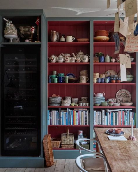 Danish Colorful Home, Eating Room Red, Danish Homes, Farrow Bal, Eating Room, Danish Home, Red Paint Colors, Paint Color Chart, Paint And Paper Library