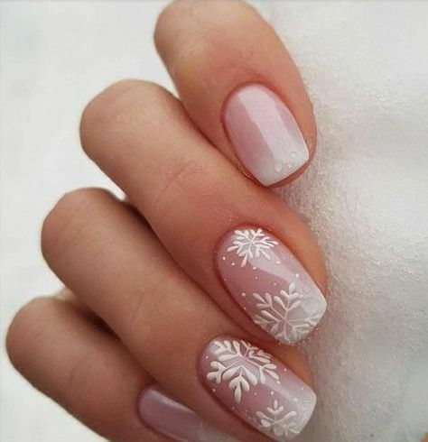 Beige Nails Design, Subtle Nails, Beauty Nails Design, Nagel Tips, Christmas Gel Nails, Beige Nails, Simple Gel Nails, Snowflake Nails, Xmas Nails