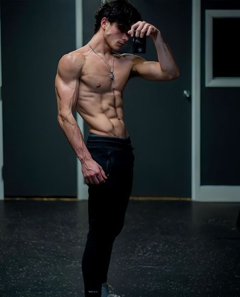 Gym Men Motivation, 남성 근육, Aesthetic Physique, Dream Physique, Workout Pics, Gym Photography, Bodybuilding Workout Plan, Men Abs, Advertising And Marketing