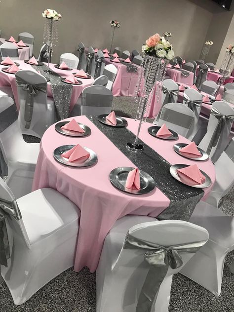 Pink And White Quinceanera Decorations, Pink And Silver Quinceanera Theme, Pink And Silver Birthday Decorations, Pink White And Silver Party Decorations, Pink And Silver Wedding Theme, Pink And Silver Quince, Pink And White Table Decor, Pink And Silver Sweet 16, 18th Birthday Party Ideas Pink