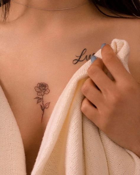 #floraltattoo #botanicaltattoo #simpletattoo #fineline #finelinetattoo #leavestattoo #bouquettattoo #inkedgirls #plantstattoo #floralartist #floralart #floraltattoodesign #lineartflowers #natureart #girlytattoo #tattoofeminina

#tattoo #tetovani #minimalisttattoo #minitattoo #aesthetictattoo #czeckgirl #grlpwr #femaletattooartist #femaletattoo #virgotattoo #virgo #tinytattoo #aesthetictattoo #girltattoo #inked #tattooartist #lineart #freshtattoo #linetattoo #girlytattoo #tattoofeminina Tattoo Entre O Peito, Rose Sternum Tattoo, Tattoos Between Breast, Rose Chest Tattoo, Simple Rose Tattoo, Rose Tattoos For Women, Small Rose Tattoo, Bouquet Tattoo, Neck Tattoos Women