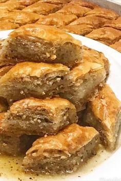 Baklava Cheesecake, Turkish Baklava, Turkish Recipes, Baklava, Nutella, Yogurt, French Toast, Cake Recipes, Ram