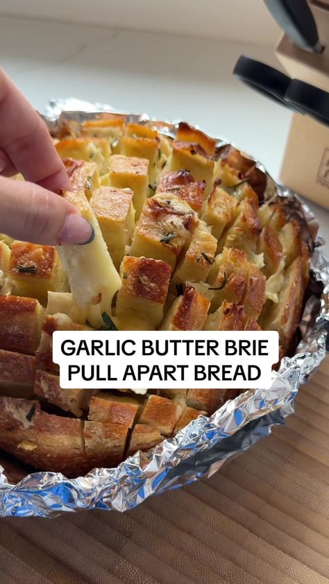 RECIPE HERE ⬇️✨ Garlic butter & brie were meant to be 🤤 a killer savo... | Baked Brie Recipe | TikTok Bread Rosemary, Cheese Sourdough, Baked Brie Cheese, Christmas Dinner Desserts, 5 More Minutes, Sourdough Loaf, Recipe Tiktok, Dinner Desserts, Brie Recipes