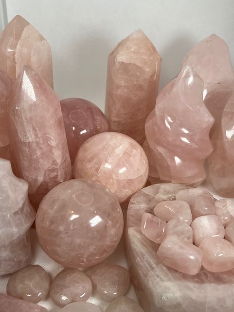 Pink Quartz Wallpaper, Crystal Wishlist, Quartz Aesthetic, Shiny Rocks, Pink Witch, Spiritual Vibes, More Self Love, Crystal Vibes, Self Appreciation