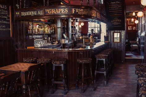 Wapping London, English Office, Pub Interior Design, Vintage Signage, Pub Interior, Pub Design, Home Pub, Old Bar, Old Pub