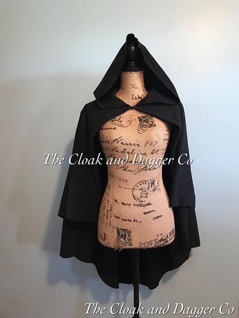 Black hooded cloak, rogue cape, renaissance cloak, medieval cloak, hooded cape, black cloak Gothic Window Design, Black Hooded Cloak, Cloak Medieval, Witch Cloak, Wiccan Clothing, Gothic Window, Medieval Cloak, Cape With Hood, Medieval Festival