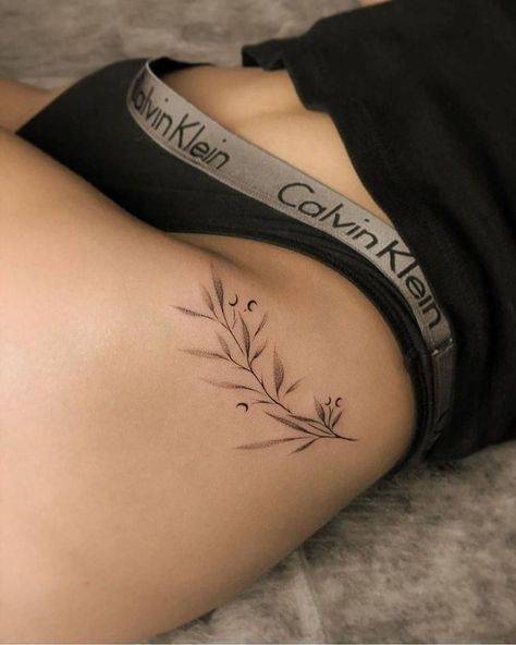 Thigh Tattoos, Cute Tattoo For Women, Tato Minimal, Floral Thigh Tattoos, Girl Back Tattoos, Cute Tattoo, Mushroom Tattoos, Stylist Tattoos, Tattoo Ideas For Women