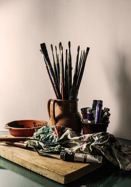 Painting Tools Aesthetic, Paint Brushes Photography, Tools Aesthetic, A Level Photography, Art Therapy Activities, Heart Illustration, Painter Artist, Watercolor Flowers Paintings, Tumblr Photography