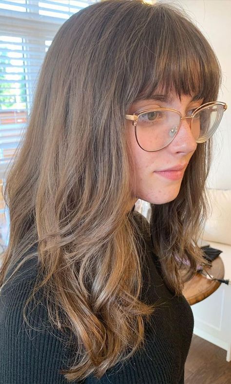 Choppy Bangs Straight Hair, Fringe Hairstyles Thick Hair, Hair Clip With Bangs, Messy Full Fringe, Full Fringe With Layers, Block Fringe Hairstyles, Armpit Length Haircut With Bangs, Long Hair Full Fringe, Full Bangs Medium Hair