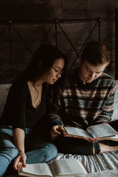 Husband And Wife Worshipping Together, Couple Praising God Together, Couple Praying Together Aesthetic, Study Partner Aesthetic, Couple Study Date Aesthetic, Couple Bible Study Aesthetic, Couple Studying Together Aesthetic, Couples Studying Together, Couple Praying Together